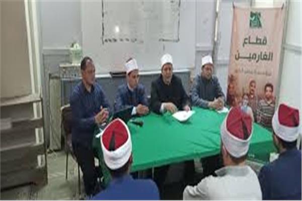 أوقاف الغربية ومصر الخير يناقشان مشكلة الغارمين وسبل العلاج