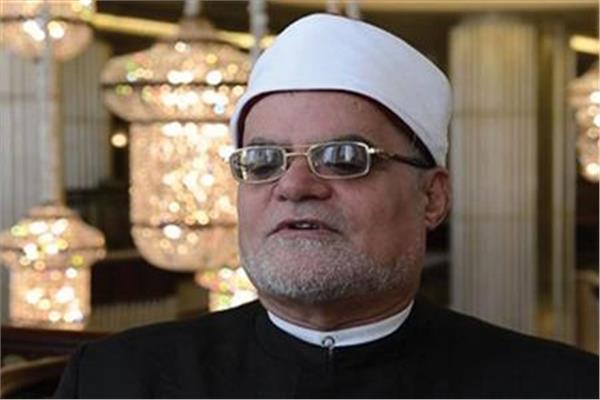 د. عطية لاشين - أستاذ الشريعة وعضو لجنة الفتوى بالأزهر الشريف