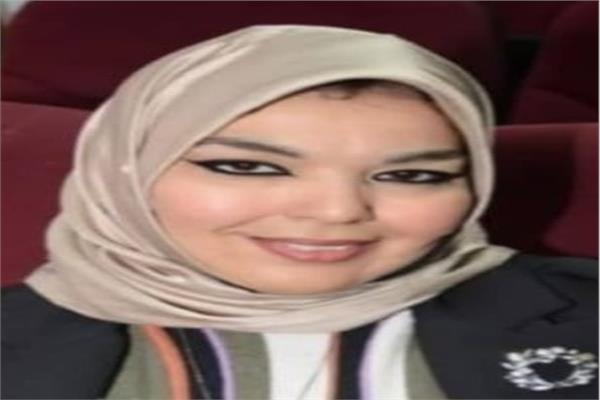 نيفين ياقوت