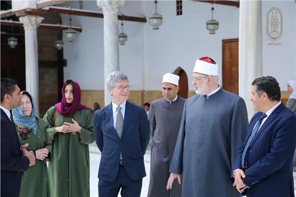 وكيل الأزهر مع البروفيسور الأمريكي 
