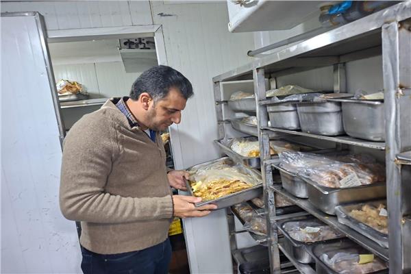 محافظ الغربية اثناء حملة التفتيش
