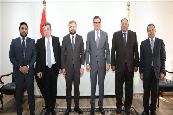 جانب من زيارة وزير الزراعة لوزير الاقتصاد