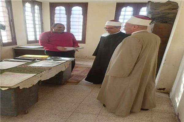مدير أوقاف القليوبية أثناء الجولة