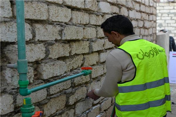 مبادرة لتركيب وصلات مياه مجانيه للأسر الأولى بالرعاية بمحافظة سوهاج