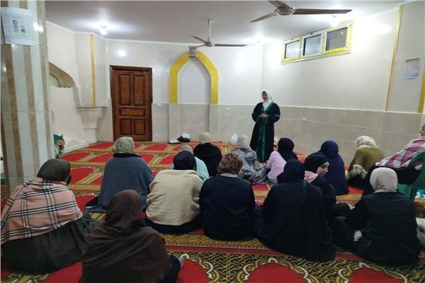 من فعاليات دعوية نسائية بمسجد الحجاجي