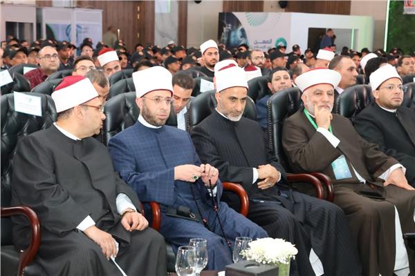 جانب من مؤتمر «المهن في الإسلام»
