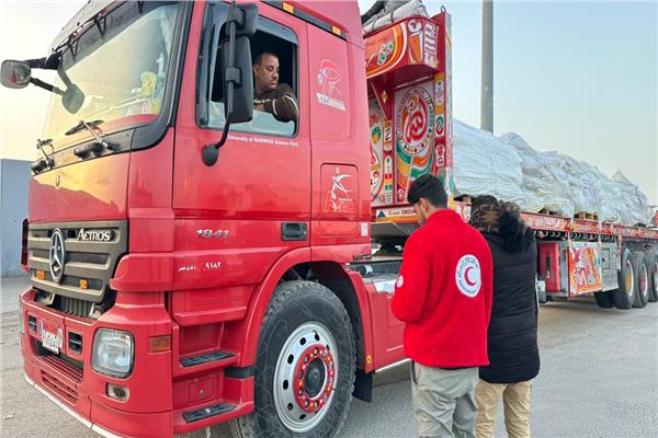 المساعدات الإنسانية لقطاع غزة