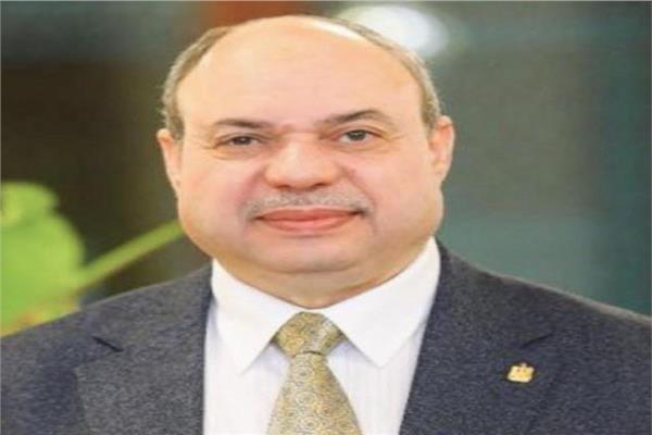 د. جمال الهواري عميد الكلية
