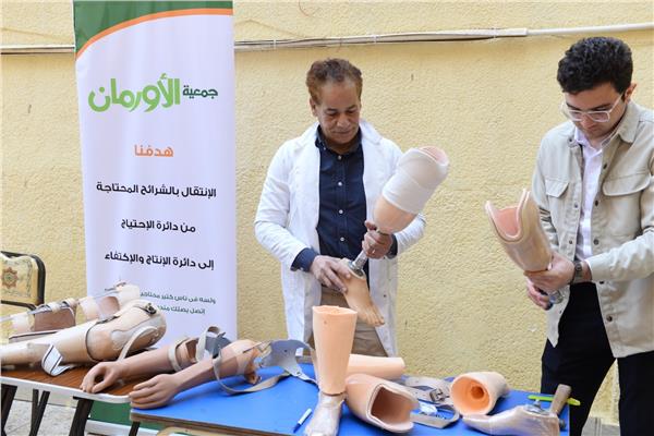 خلال تسليم الأجهزة التعويضية 