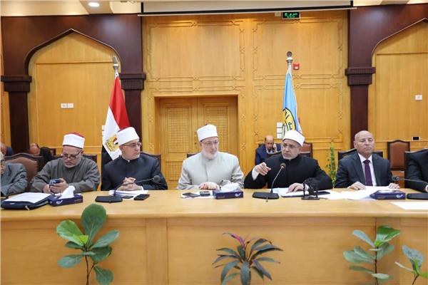 مجلس جامعة الأزهر برئاسة  الدكتور سلامة داود