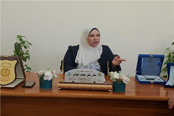 الدكتورة منال الخولي