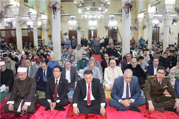 أثناء أداء صلاة العيد