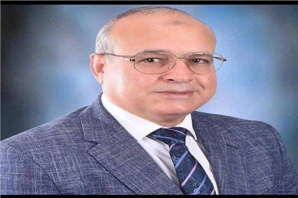  ا.د. عصام طمان، عميد كلية الطب بنات بدمياط