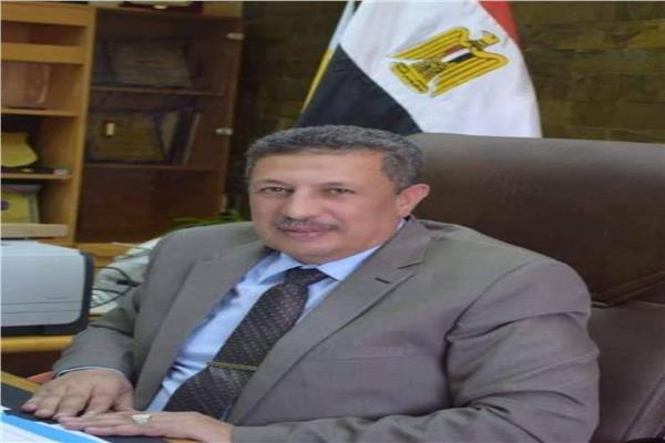يوسف الديب وكيل وزارة التربية والتعليم بالبحيرة
