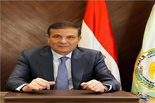 السيد علاء فاروق وزير الزراعة واستصلاح الأراض