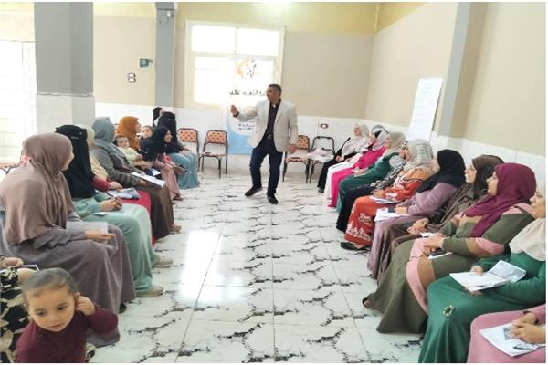 جانب من  برنامج "التثقيف المالي"