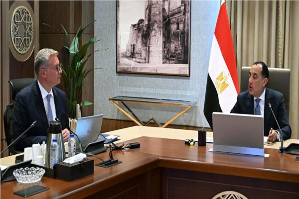 د.مصطفى مدبولي رئيس مجلس الوزراء