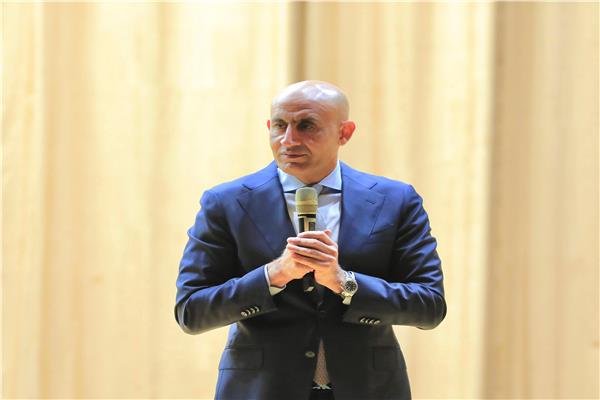 محمد عبد اللطيف وزير التربية والتعليم 