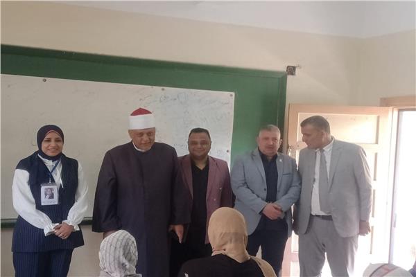 جانب من جولة رئيس المنطقة الأزهرية
