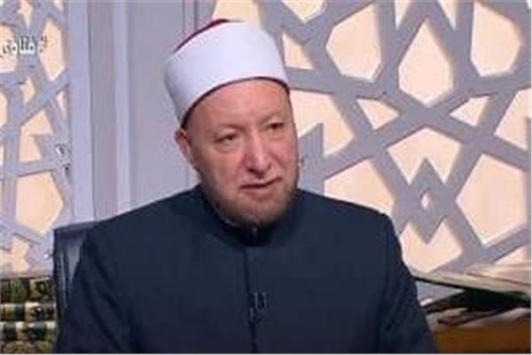 الشيخ عويضة عثمان امين الفتوى بدار الإفتاء المصرية
