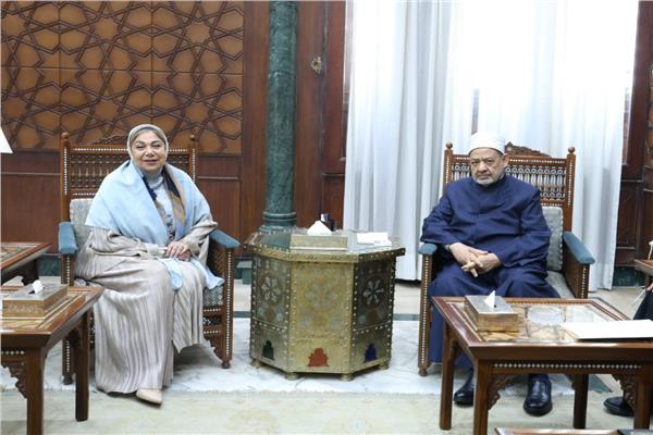 شيخ الازهر وسلمى البكري