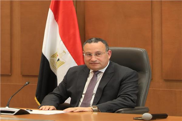 د. عبدالعزيز قنصوة، وزير التعليم العالي
