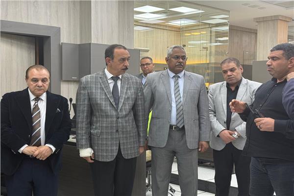 المحافظ خلال تشديده على إزالة المخالفات