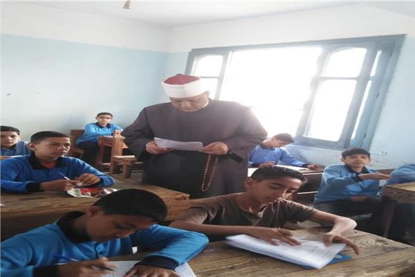 امتحانات صفوف النقل بمعاهد البحيرة 