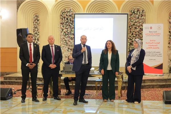  جانب من البرنامج التدريبي للعاملين