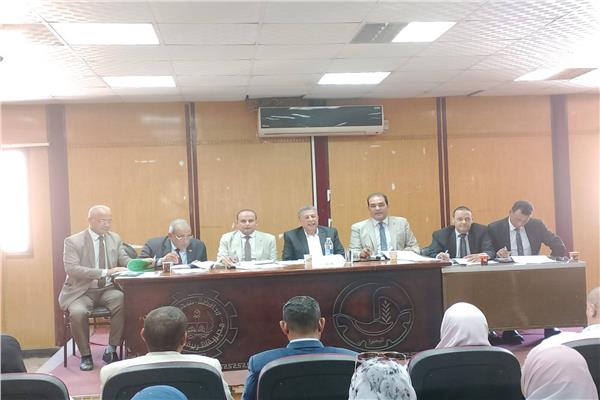لجنة القيادات بتعليم البحيرة