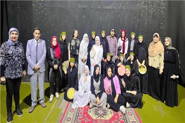 ابطال مسرحية "انتباه"