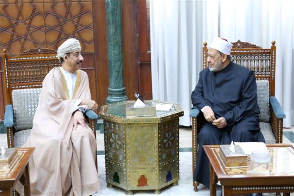 شيخ الأزهر الشريف يستقبل السفير سلطنة عمان لدى القاهرة