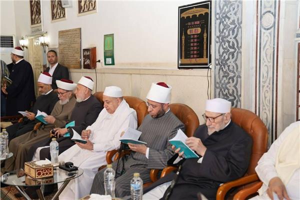 وزير الأوقاف يشهد ختام قراءة كتاب «تاج العروس الحاوي» 
