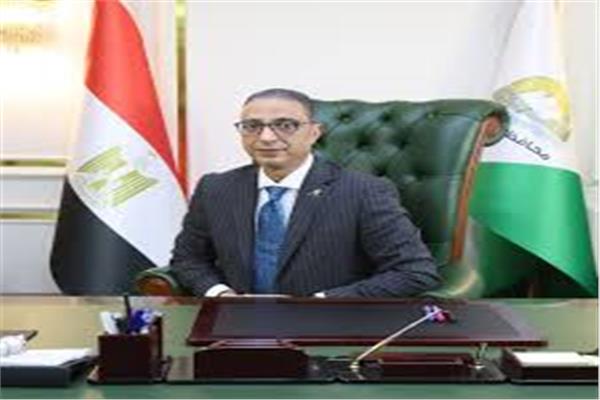 د. أحمد الأنصاري محافظ الجيزة