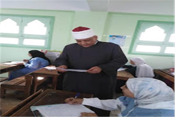رئيس منطقة البحيرة الأزهرية يتفقد سير الامتحانات
