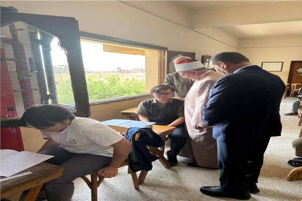 رئيس جامعة الأزهر يتابع سير أعمال امتحانات الفصل الدراسي الثاني
