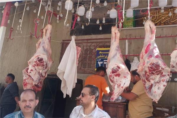 أحد منافذ بيع اللحوم