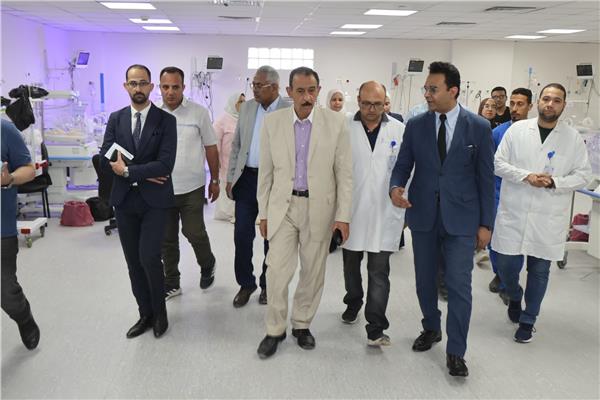 محافظ سوهاج يتفقد مستشفى "ساقلتة"