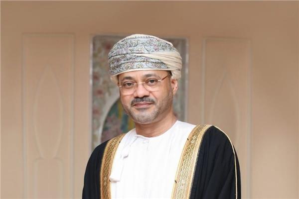 السلطان العماني يستقبل وفداً إيرانيا 