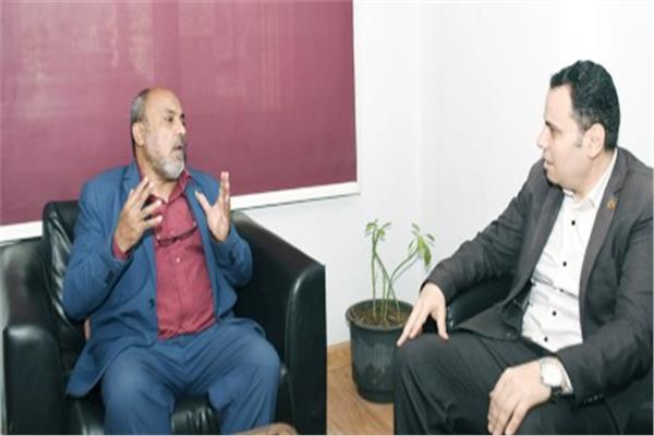 د. عمرو عبد المنعم فى حواره مع محرر «اللواء الإسلامي»