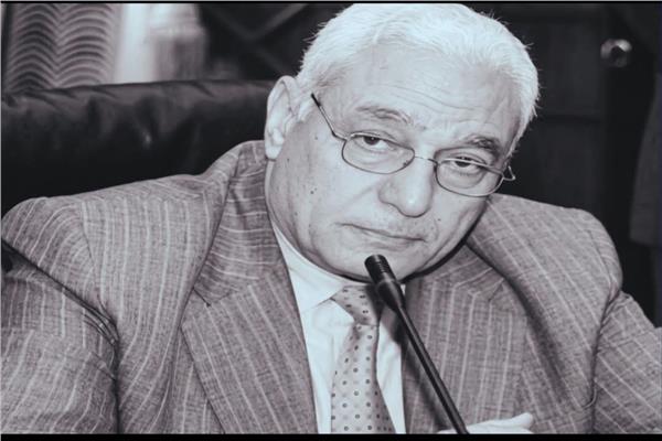 د.أسامة العبد