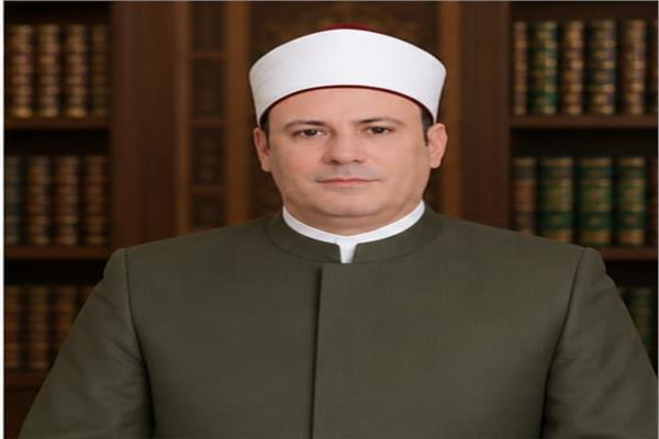  د. أنور منير