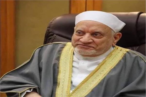  د. أحمد عمر هاشم