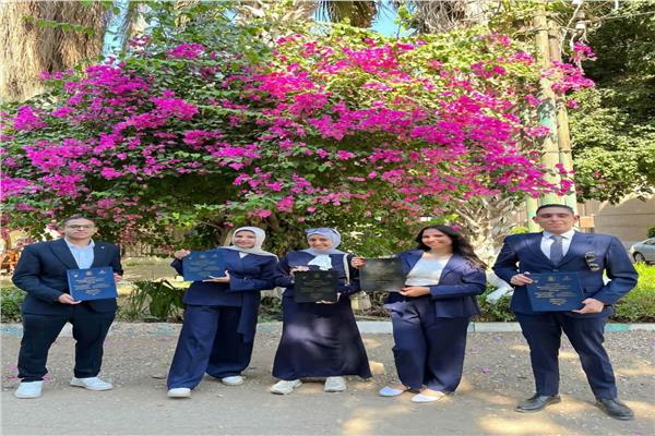  فريق من طلاب كلية الزراعة