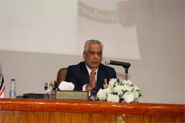 وزير الإنتاج الحربي