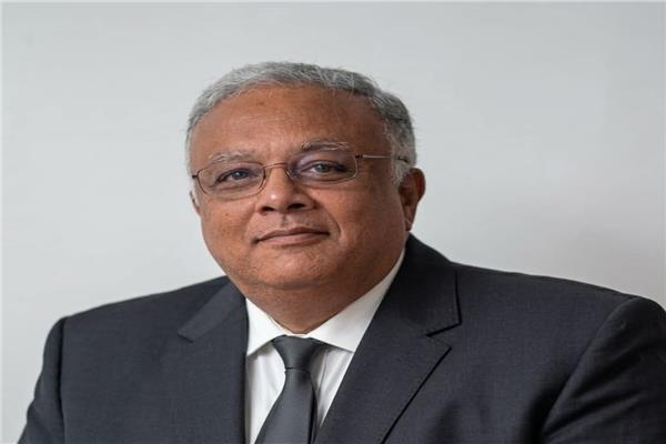 د.أحمد إيهاب جمال الدين رئيس المجلس القومي