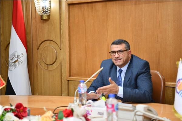محافظ قنا يهنئ الرئيس السيسي بذكرى ثورة 23 يوليو