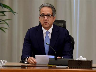 وزير الزراعة يهنئ  «العناني» بفوزه بمنصب المدير العام «لليونسكو»