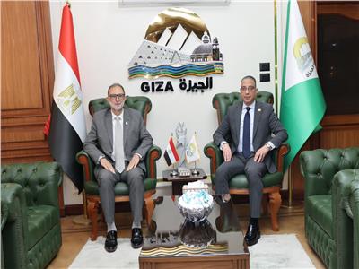 محافظ الجيزة ورئيس "سلامة الغذاء" يبحثان تطوير المنظومة الرقابية