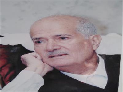صور| شيخ الخطاطين.. قرن من الزمان في حضرة الحرف العربي